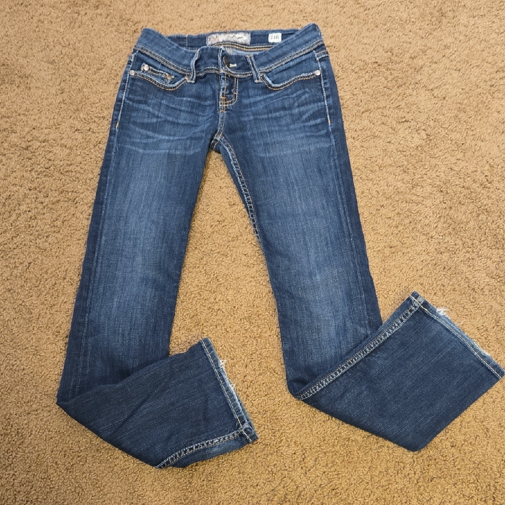 BUCKLE Women's Blue Jeans
